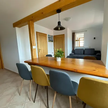 Gordia Organic Winery Bivanje na kmetiji *