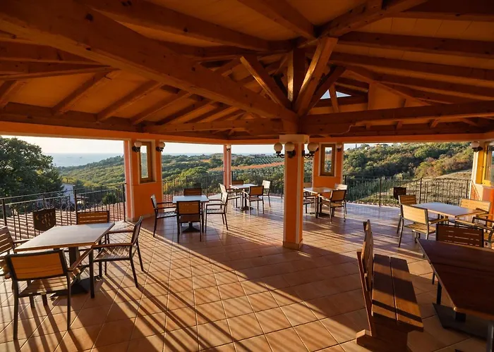 Gordia Organic Winery مزرعة للإقامة Hrvatini