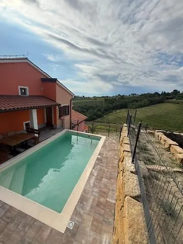 Gordia Organic Winery مزرعة للإقامة